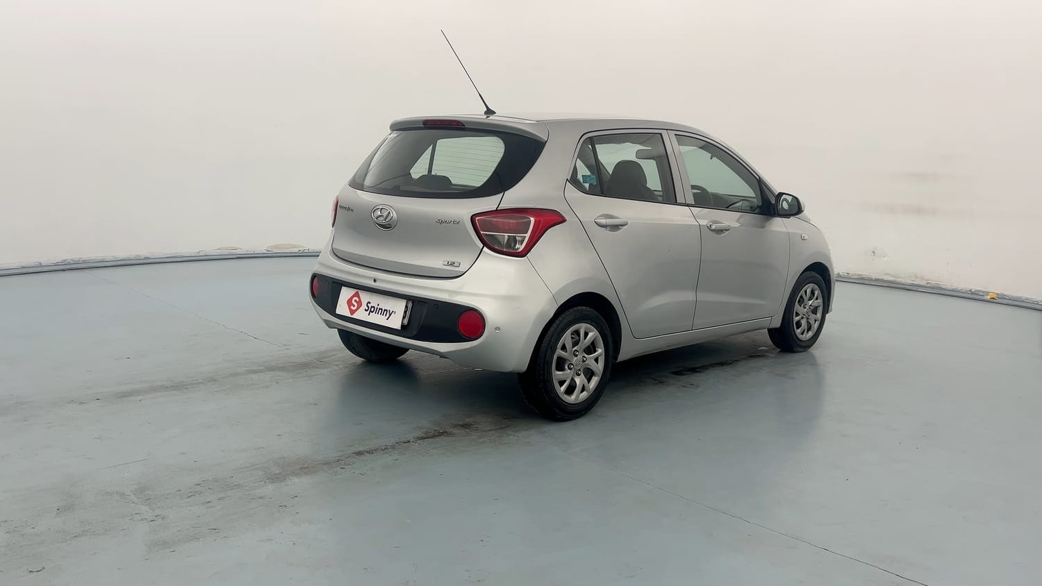 Used 2017 Hyundai Grand i10 Sportz 1.2 Kappa VTVT Petrol Manual exterior RIGHT REAR CORNER VIEW