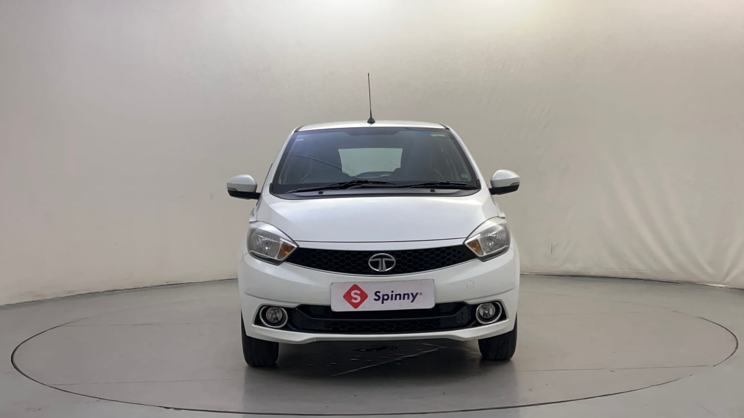Used 2018 Tata Tiago Revotron XZ Petrol Manual exterior FRONT VIEW