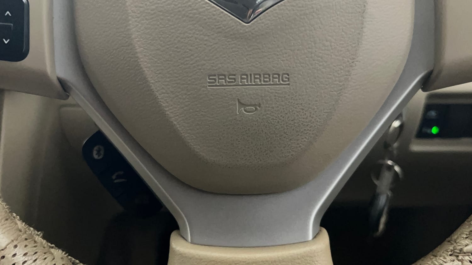 Used 2016 Maruti Suzuki Ertiga ZXI Petrol Manual top_features Airbags