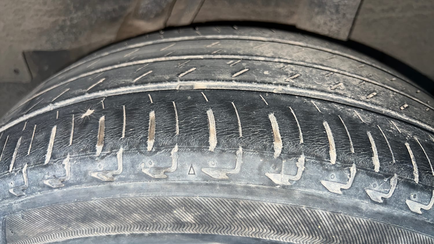 Used 2022 Honda City ZX Petrol Petrol Manual tyres LEFT REAR TYRE TREAD VIEW