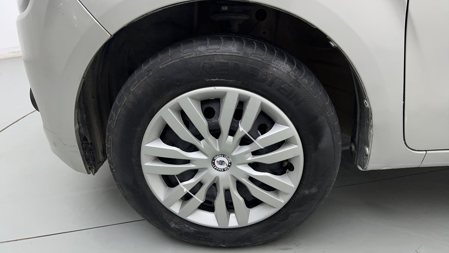 Used 2021 Maruti Suzuki Wagon R LXi 1.0 CNG Cng Manual tyres LEFT FRONT TYRE RIM VIEW