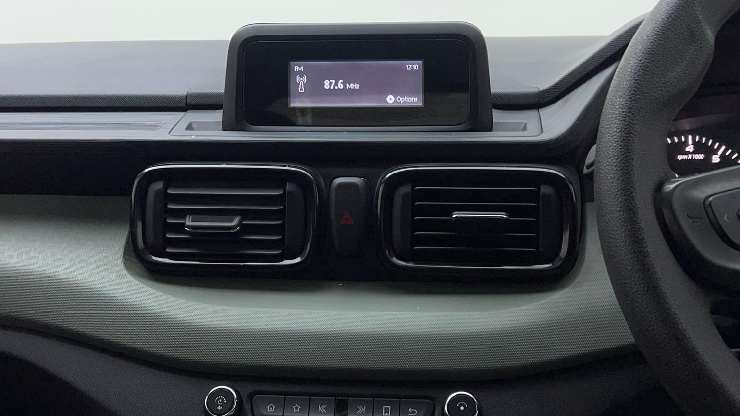 Used 2022 Tata Punch Adventure MT Petrol Manual top_features Integrated (in-dash) music system