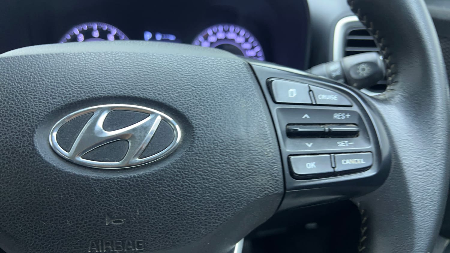 Used 2019 Hyundai Venue SX Plus 1.0 Turbo DCT Petrol Automatic top_features Cruise control