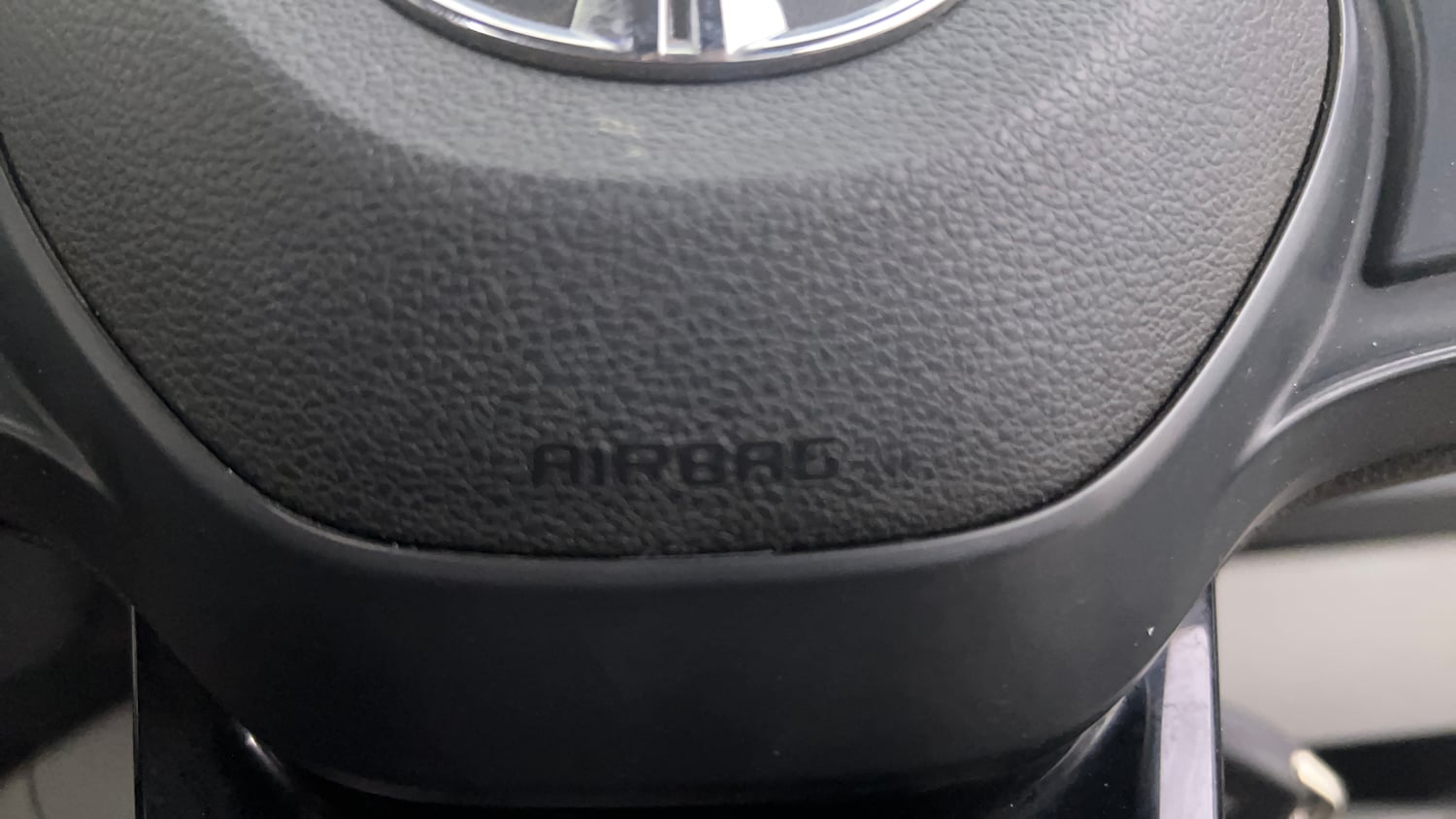 Used 2022 Tata Tiago XT CNG Cng Manual top_features Airbags