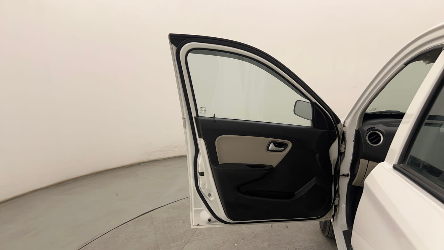 Used 2020 Maruti Suzuki Alto 800 LXi Petrol Manual interior LEFT FRONT DOOR OPEN VIEW