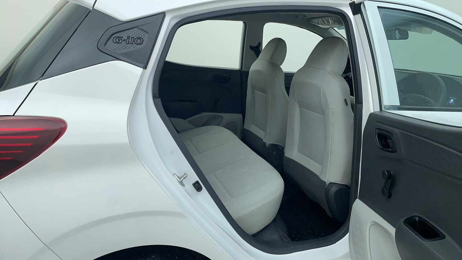 Used 2024 Hyundai Grand i10 Nios Era 1.2 Kappa Petrol Manual interior RIGHT SIDE REAR DOOR CABIN VIEW