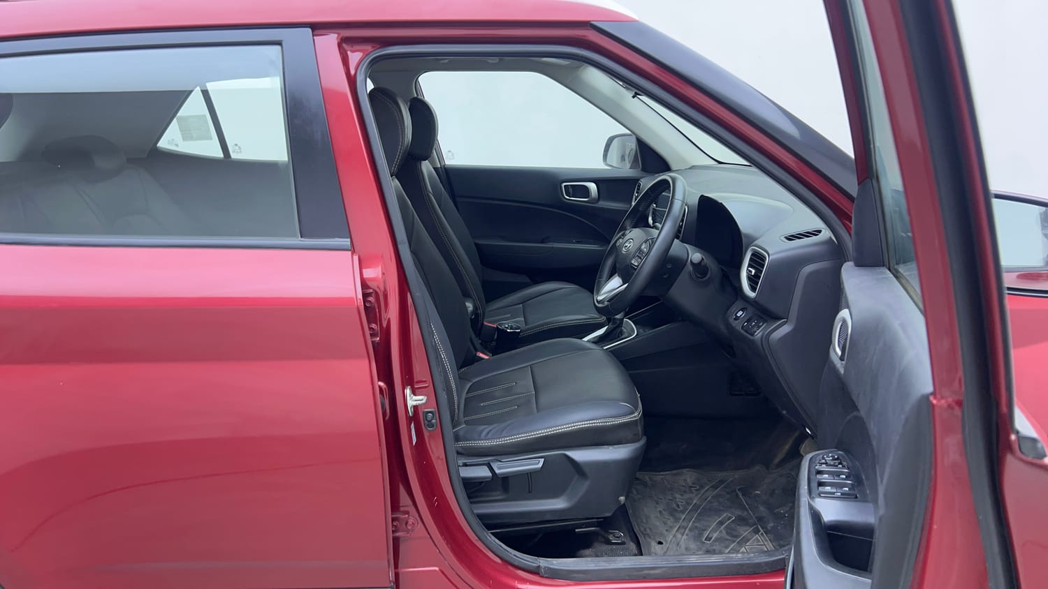 Used 2019 Hyundai Venue SX Plus 1.0 Turbo DCT Petrol Automatic interior RIGHT SIDE FRONT DOOR CABIN VIEW