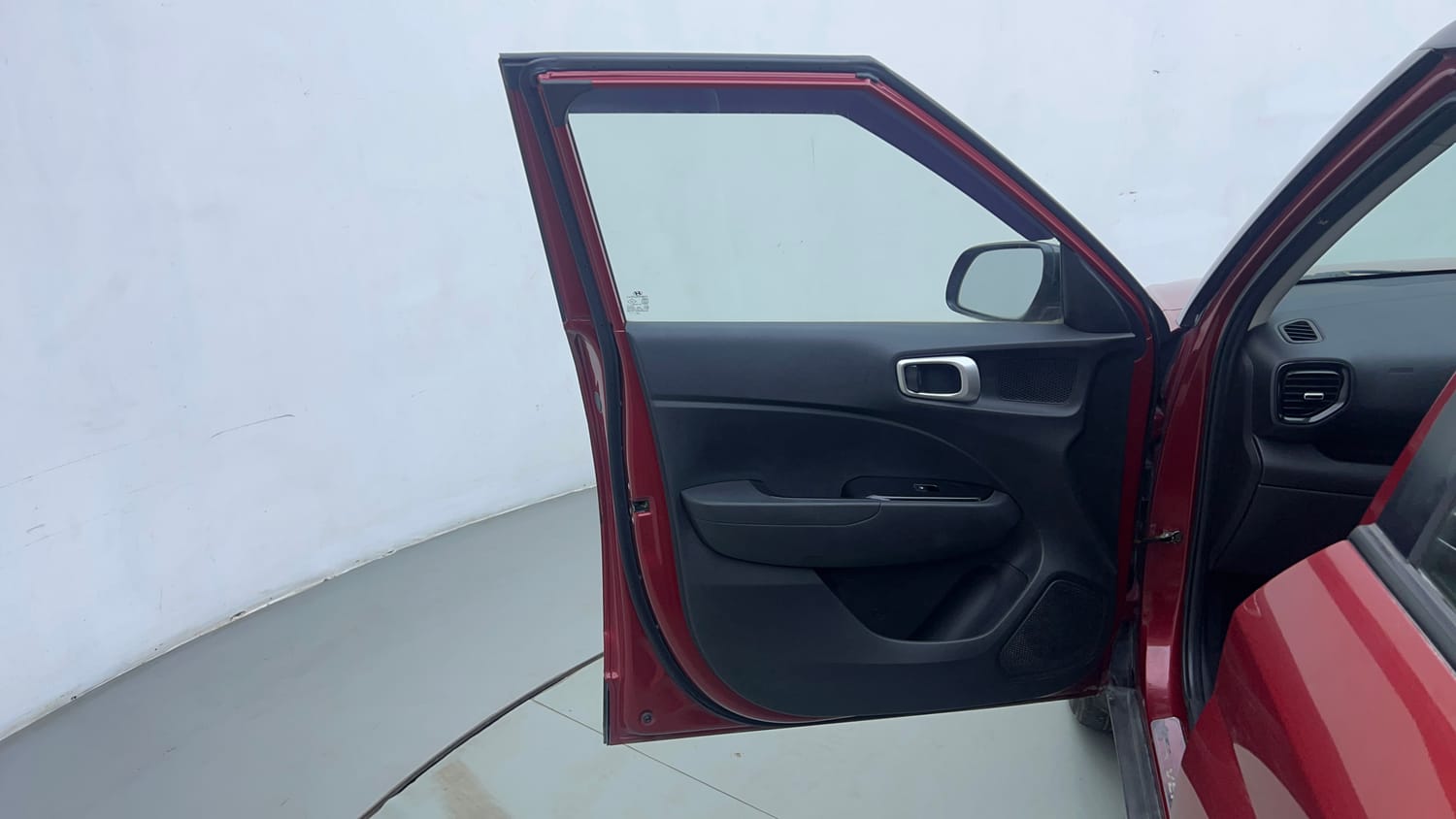 Used 2019 Hyundai Venue SX Plus 1.0 Turbo DCT Dual Tone Petrol Automatic interior LEFT FRONT DOOR OPEN VIEW