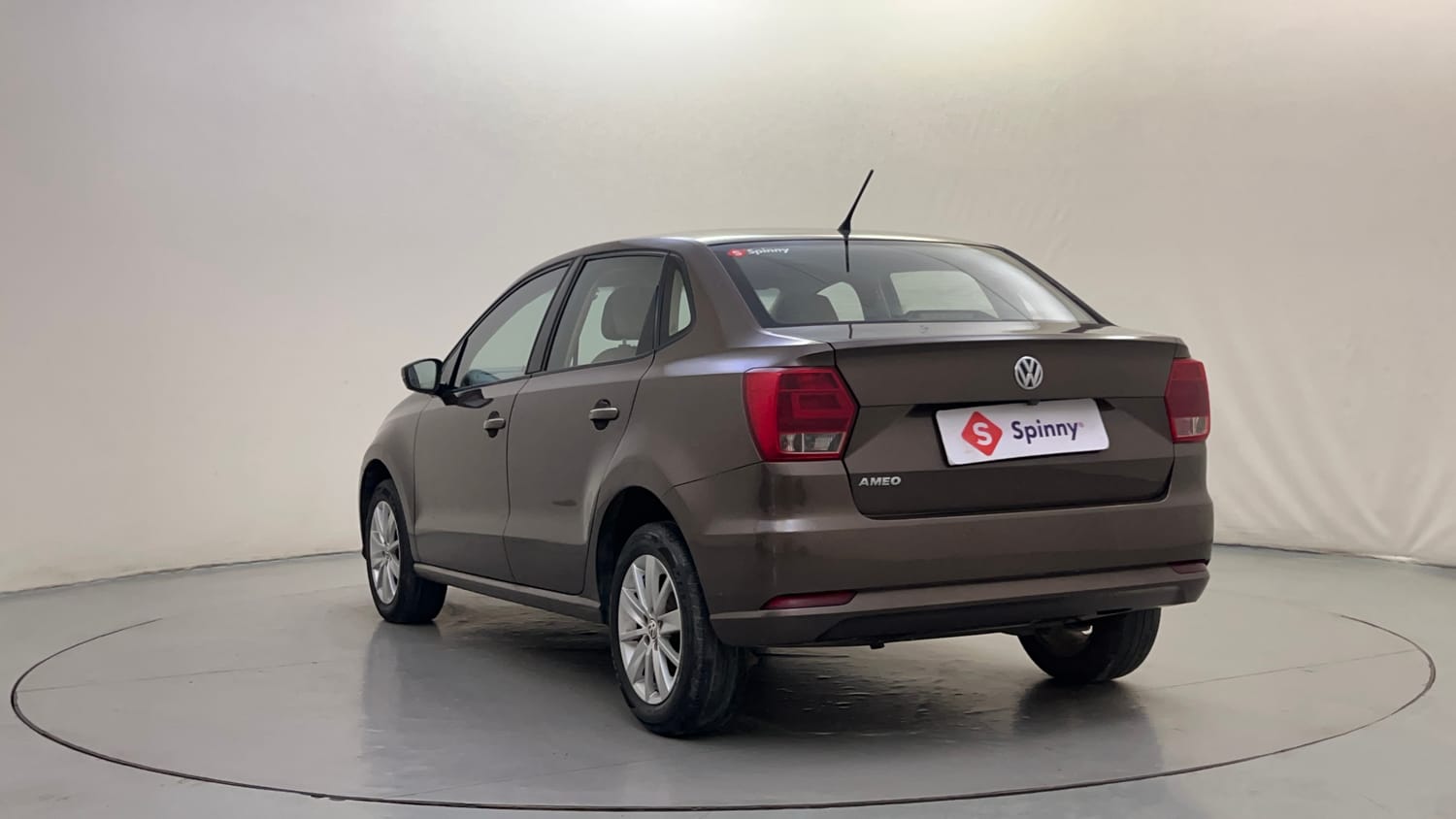 Used 2016 Volkswagen Ameo Highline1.2L (P) Petrol Manual exterior LEFT REAR CORNER VIEW
