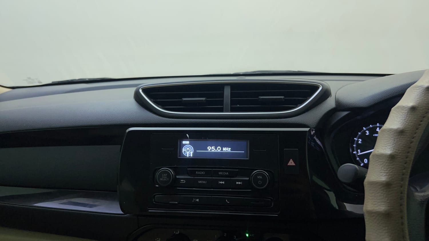 Used 2020 Honda Amaze 1.2 S MT Petrol Petrol Manual top_features Integrated (in-dash) music system