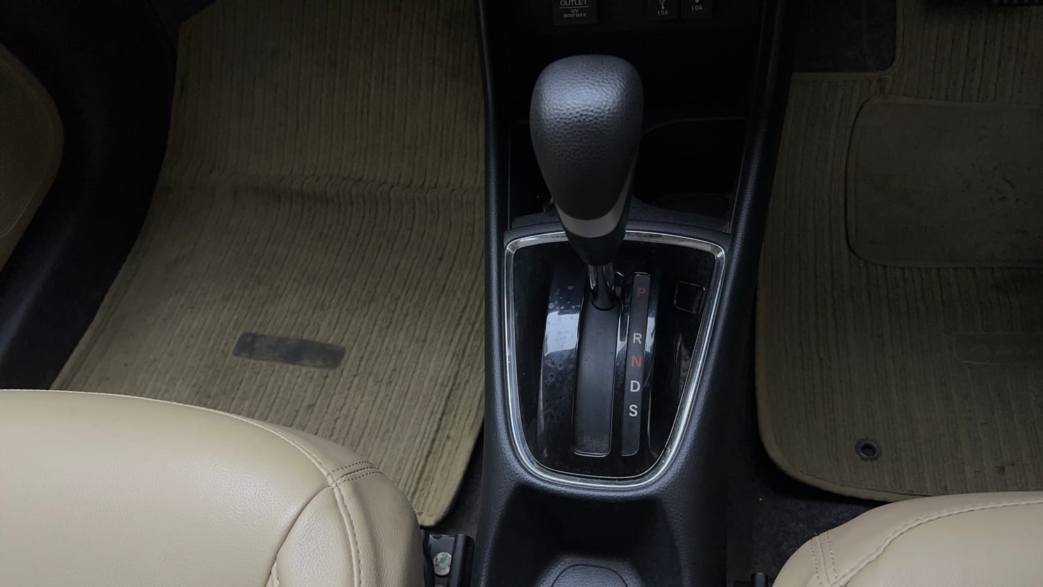 Used 2022 Honda Amaze VX CVT 1.2 Petrol Petrol Automatic interior GEAR  KNOB VIEW