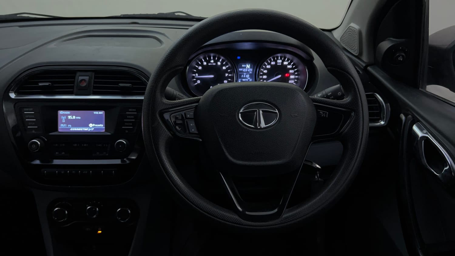 Used 2018 Tata Tigor Revotron XZA Petrol Automatic top_features Steering mounted controls