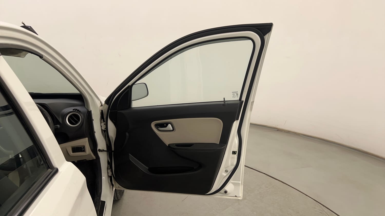 Used 2020 Maruti Suzuki Alto 800 LXi Petrol Manual interior RIGHT FRONT DOOR OPEN VIEW