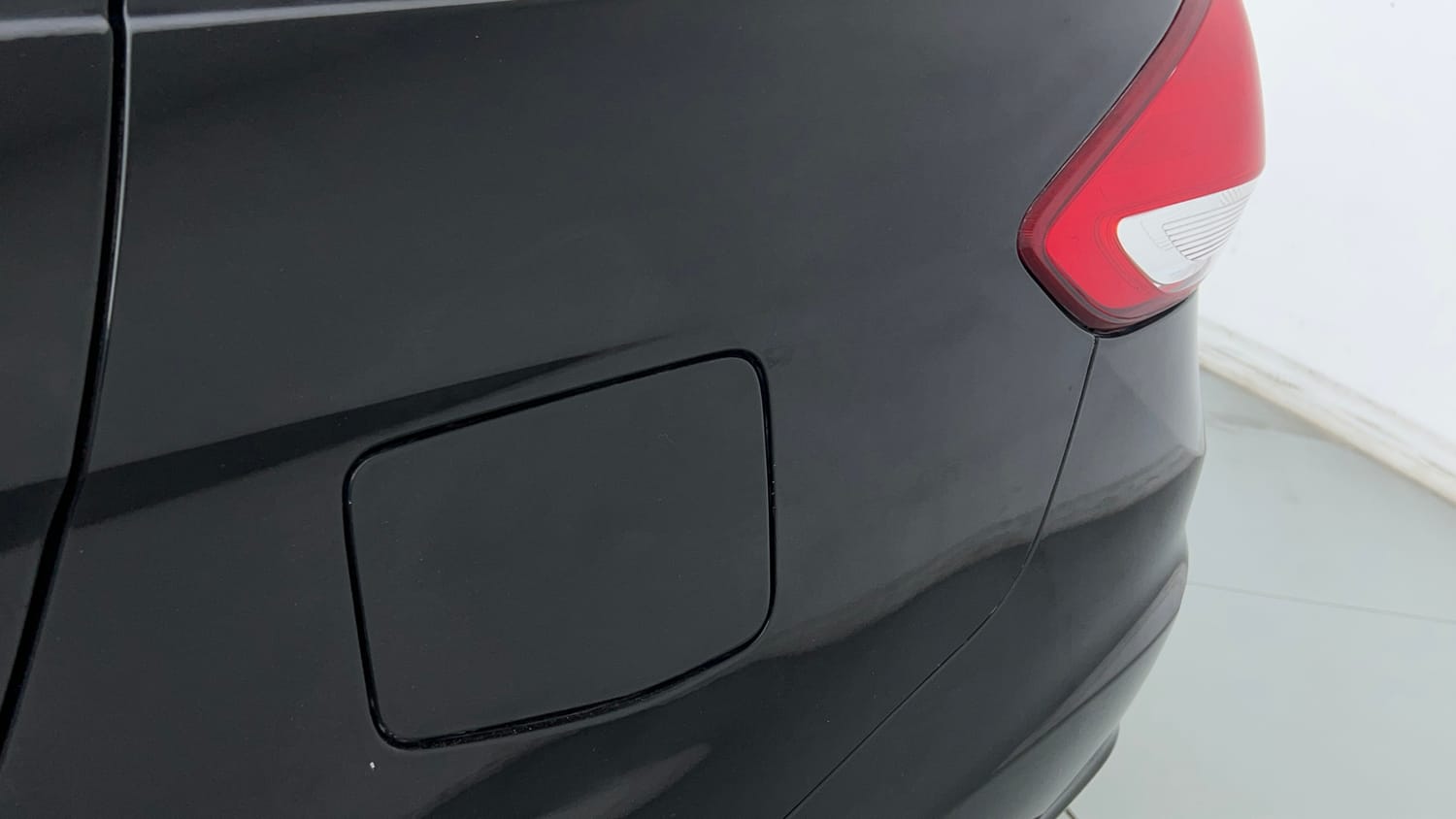 Used 2020 Maruti Suzuki Ciaz Alpha 1.5 AT Petrol Automatic dents MINOR SCRATCH