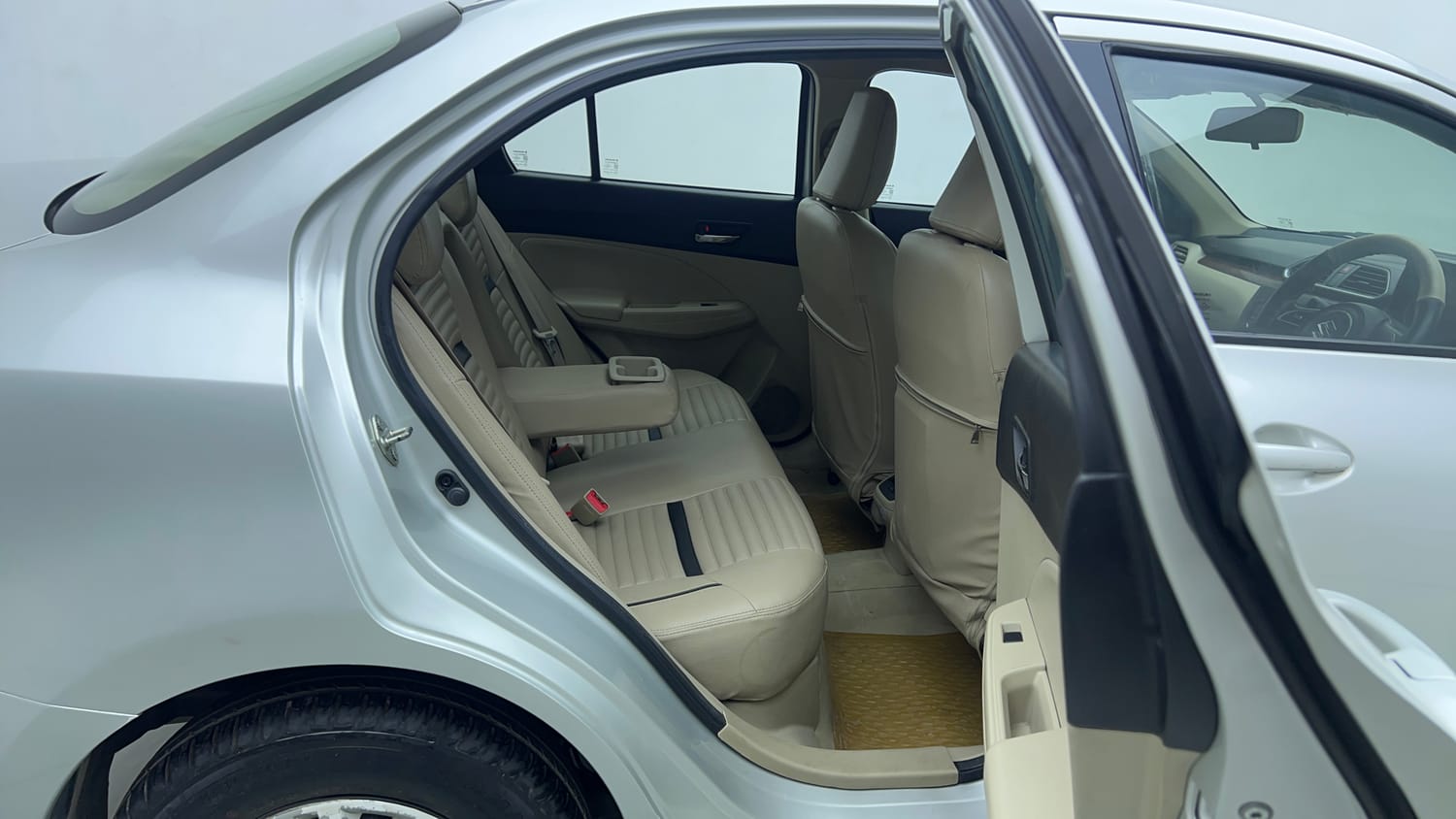 Used 2018 Maruti Suzuki Dzire VXi Petrol Manual interior RIGHT SIDE REAR DOOR CABIN VIEW