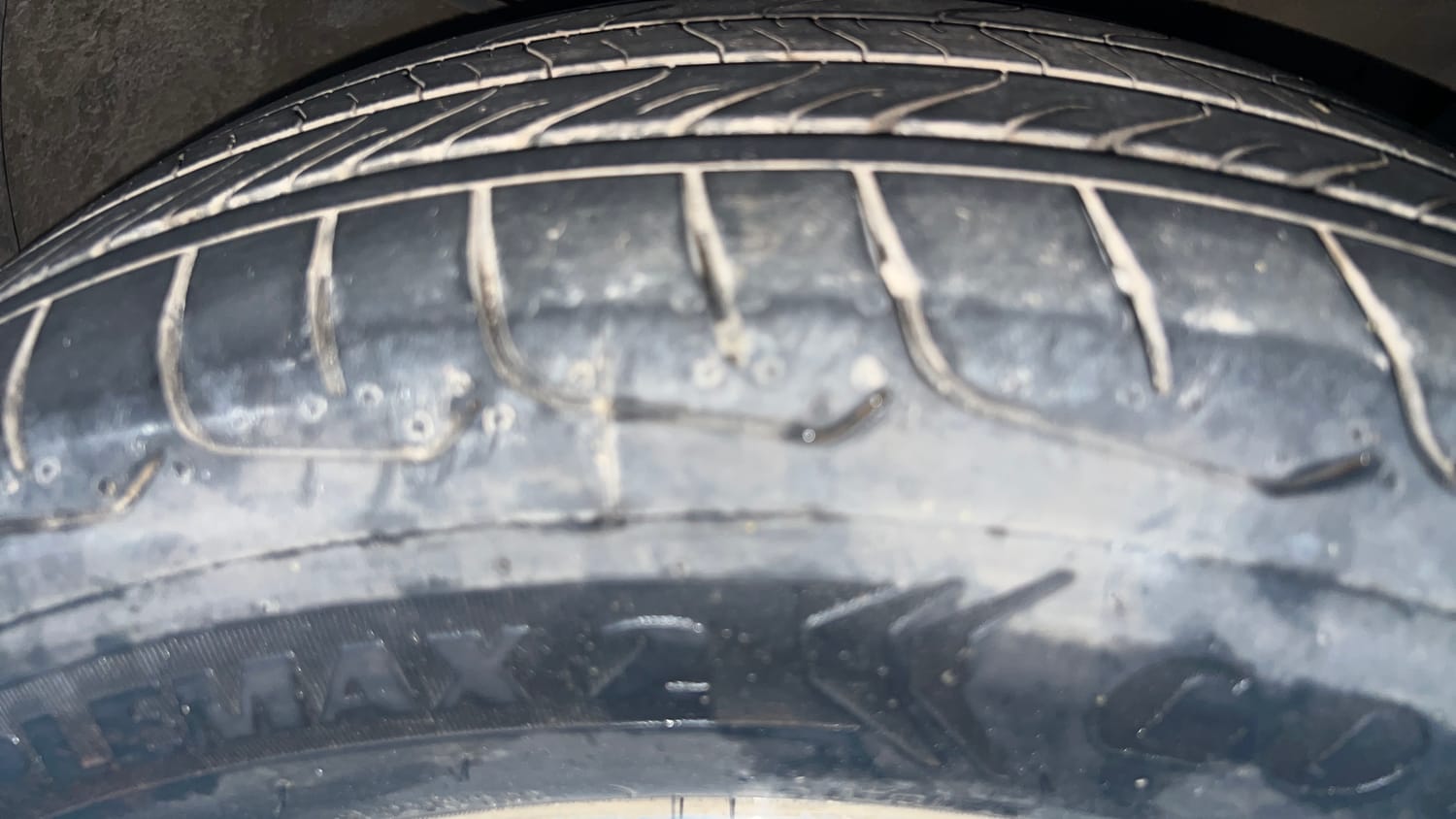 Used 2018 Hyundai Creta SX Plus 1.6 AT Petrol Petrol Automatic tyres RIGHT FRONT TYRE TREAD VIEW