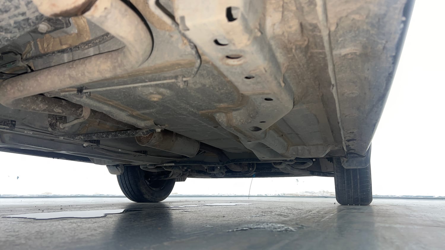 Used 2023 Tata Tiago XT Petrol Manual extra REAR RIGHT UNDERBODY VIEW