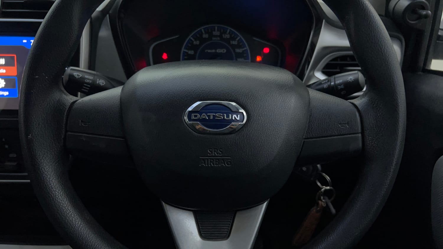 Used 2020 Datsun Redi-GO T(O) 1.0 AMT Petrol Automatic top_features Airbags