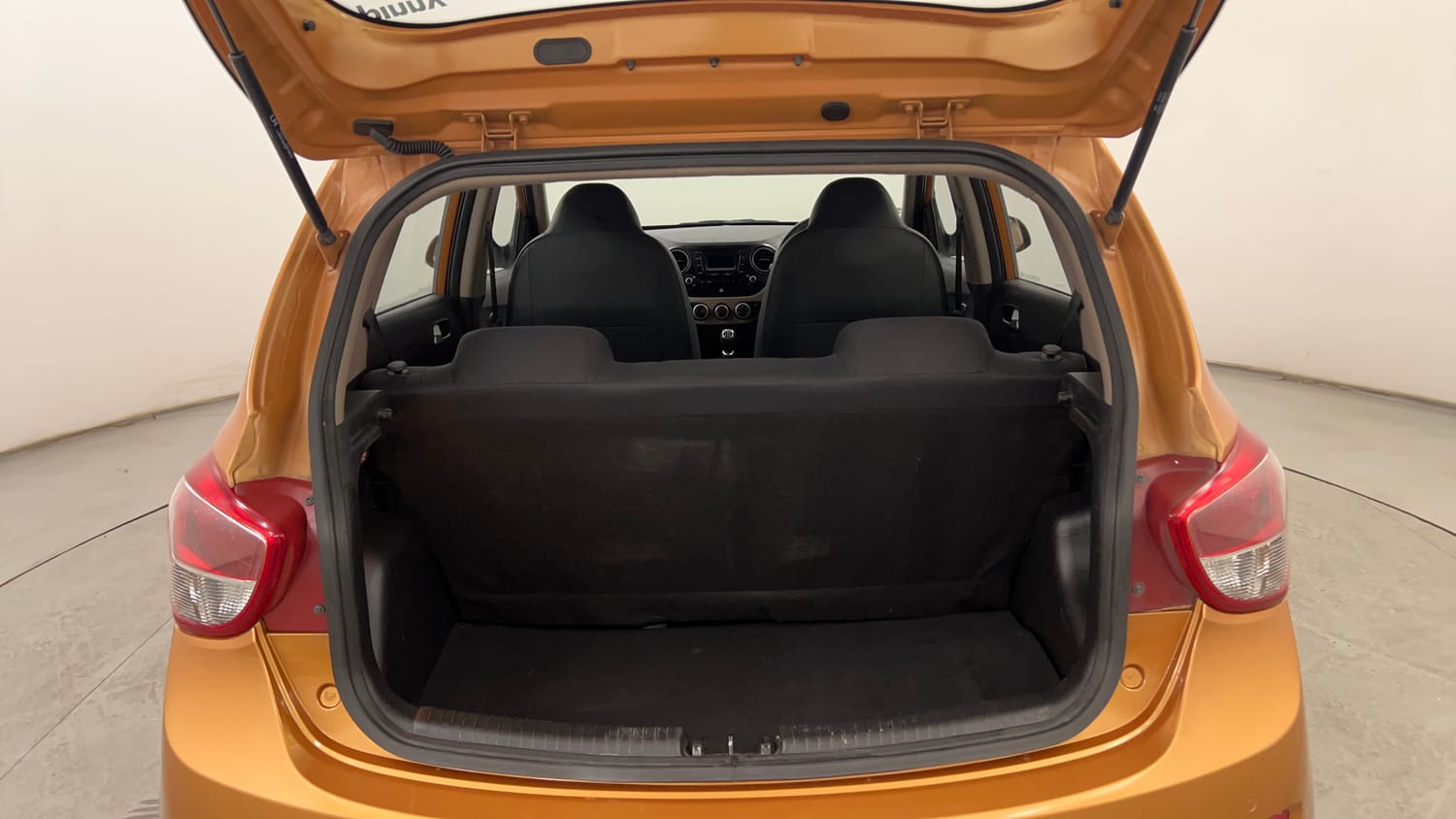 Used 2014 Hyundai Grand i10 Sportz 1.2 Kappa VTVT Petrol Manual interior DICKY INSIDE VIEW