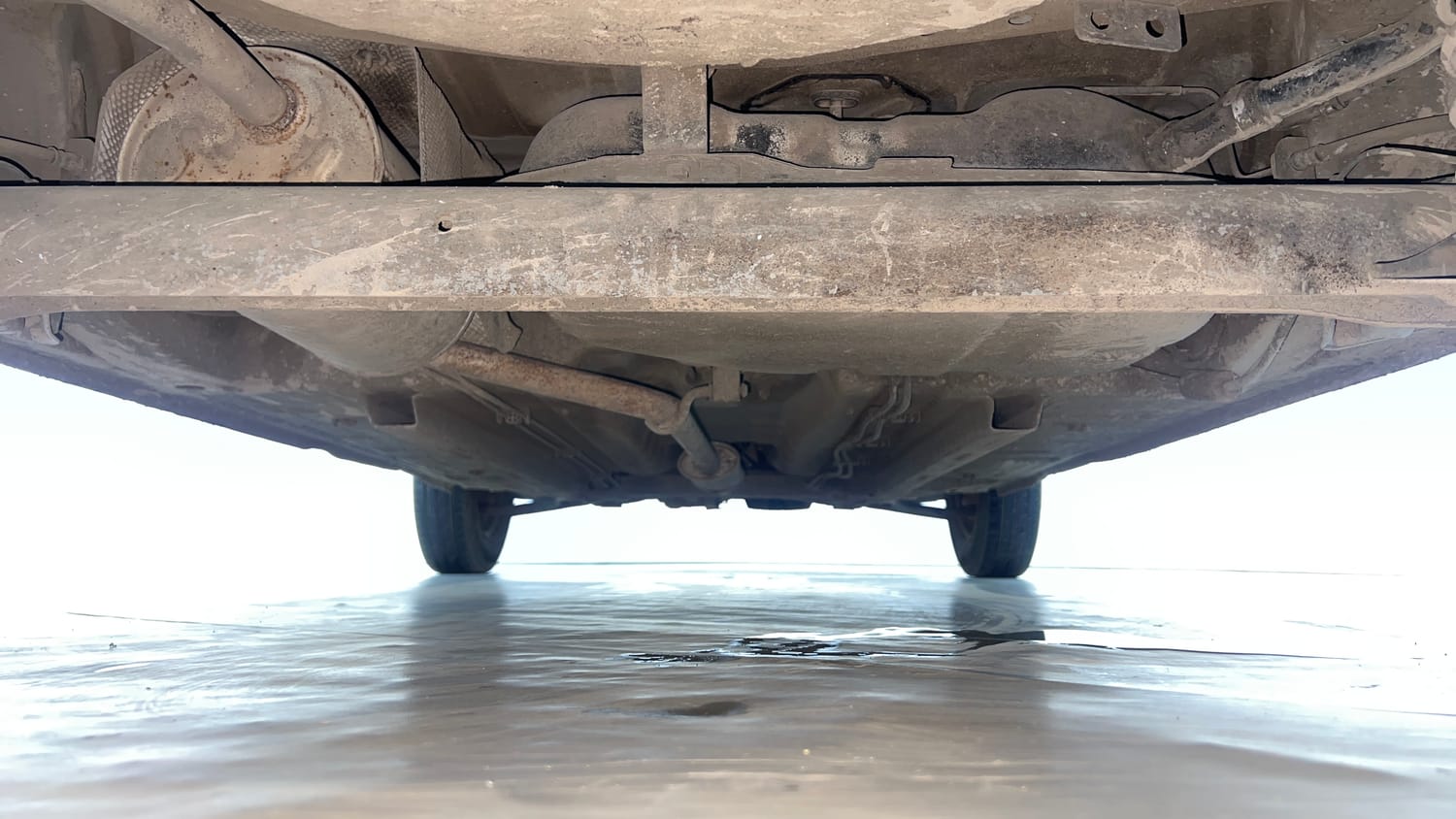 Used 2019 Renault Kwid RXT Opt Petrol Manual extra REAR UNDERBODY VIEW (TAKEN FROM REAR)