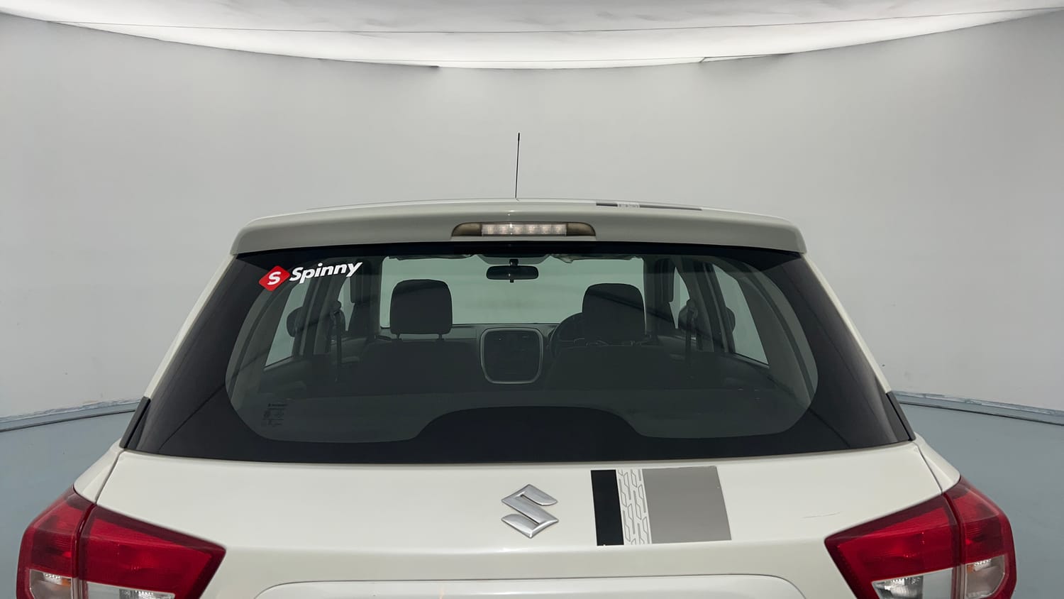 Used 2017 Maruti Suzuki Vitara Brezza LDi (O) Diesel Manual exterior BACK WINDSHIELD VIEW
