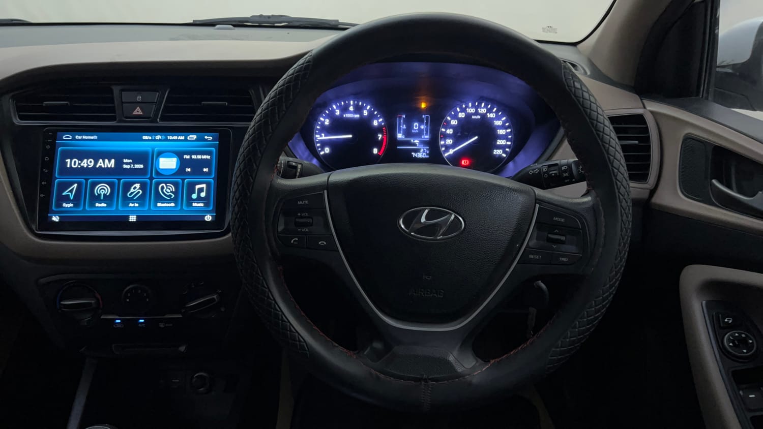 Used 2018 Hyundai Elite i20 Sportz 1.2 Petrol Manual interior STEERING VIEW