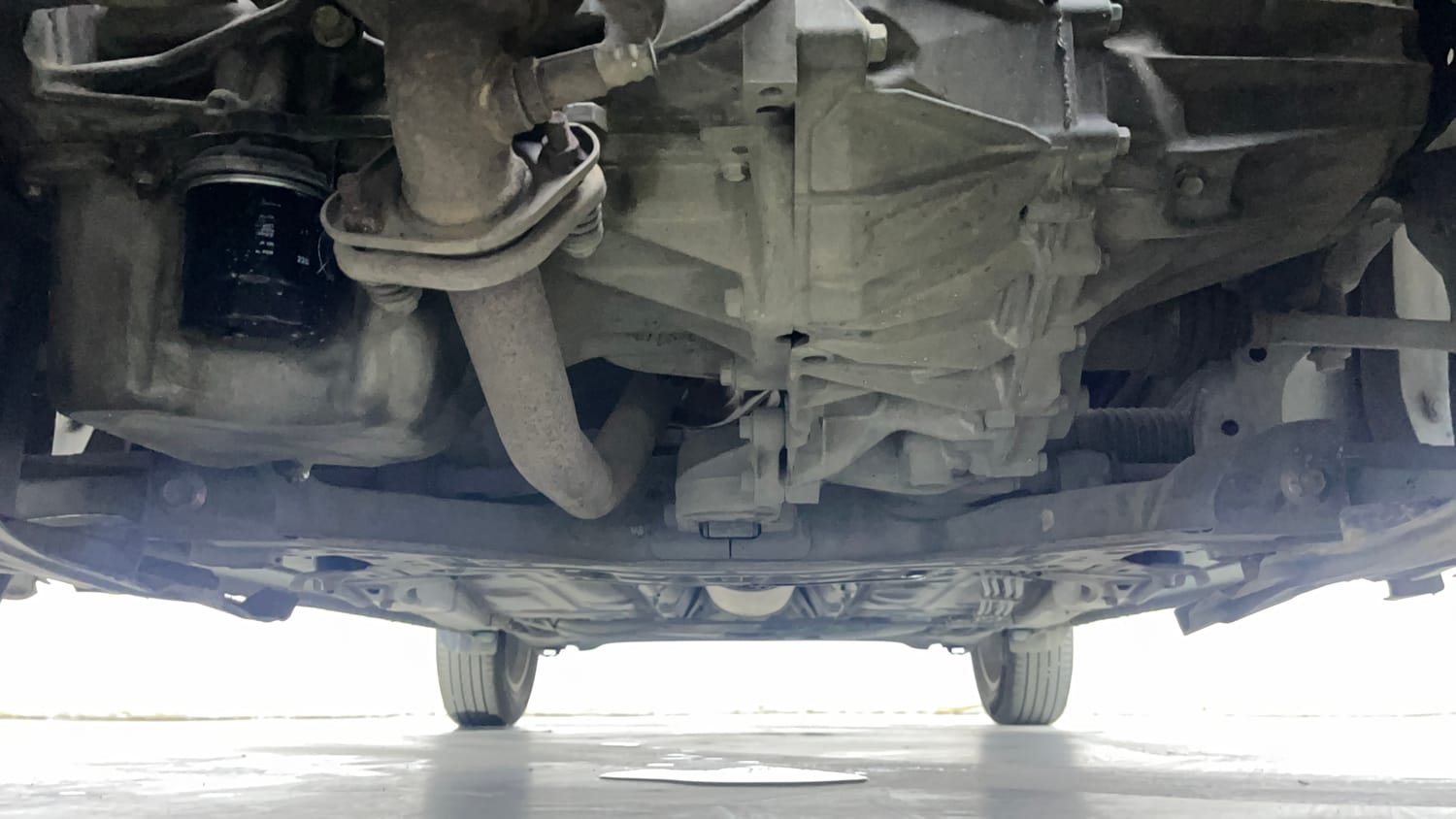 Used 2018 Maruti Suzuki Dzire ZXi Plus AMT Petrol Automatic extra FRONT LEFT UNDERBODY VIEW