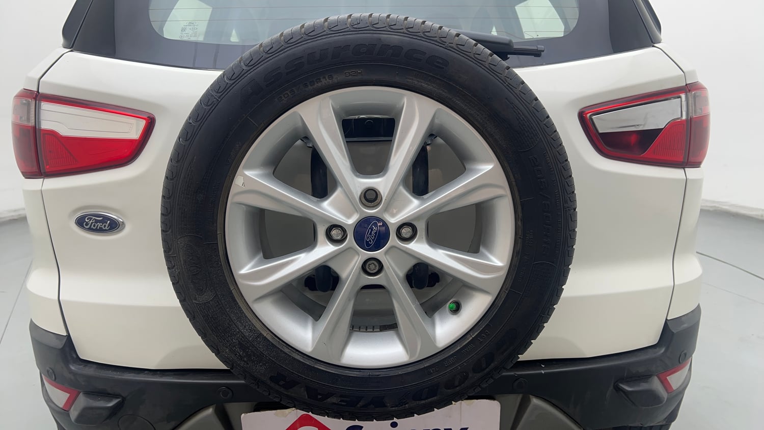 Used 2018 Ford EcoSport Titanium 1.5L TDCi Diesel Manual tyres SPARE TYRE VIEW