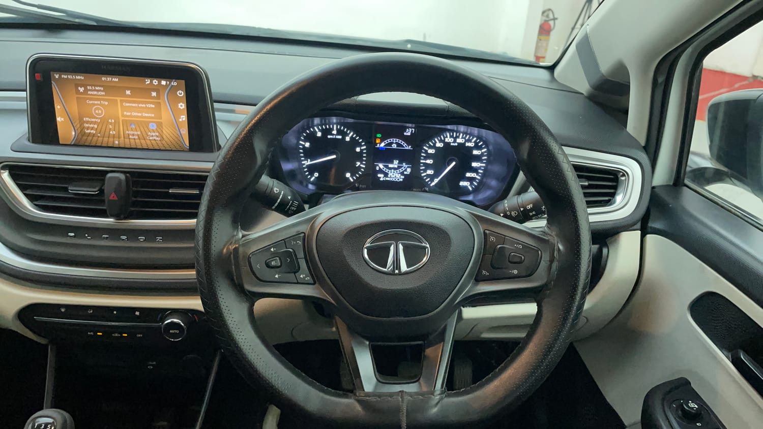 Used 2022 Tata Altroz XT Petrol Petrol Manual interior STEERING VIEW