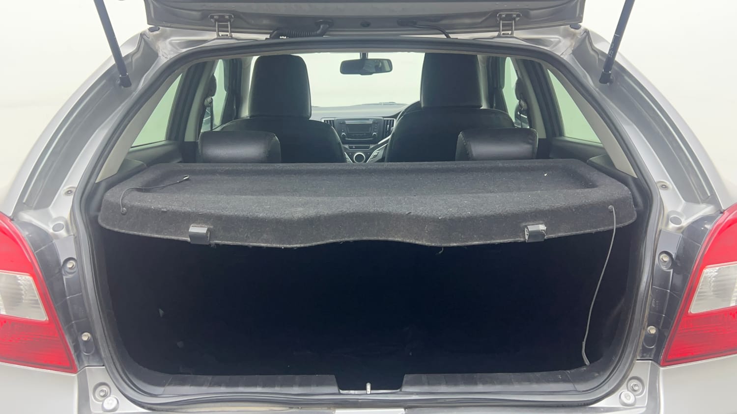 Used 2018 Maruti Suzuki Baleno Zeta 1.2 AT Petrol Automatic interior DICKY INSIDE VIEW