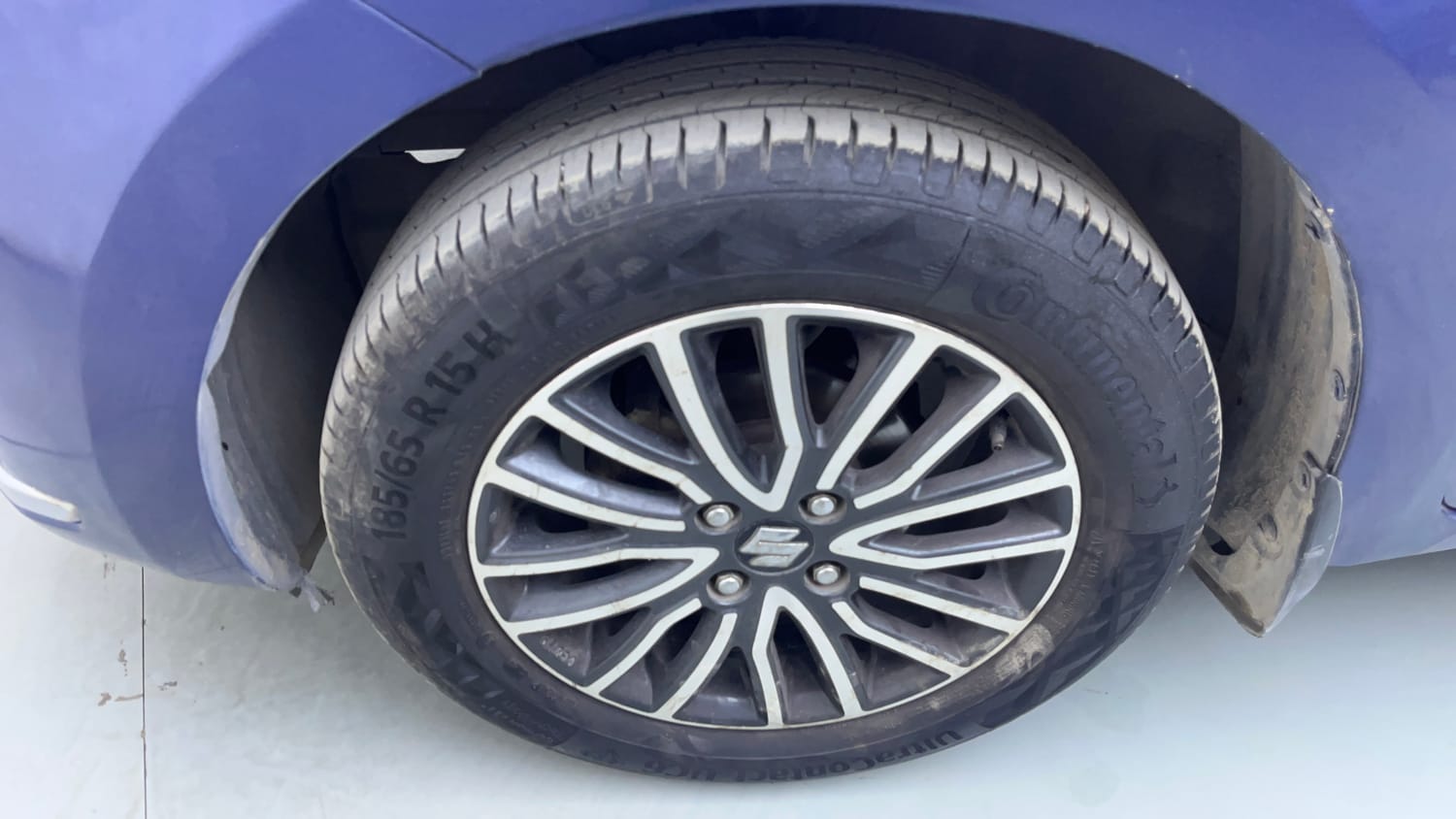 Used 2018 Maruti Suzuki Dzire ZXi Plus AMT Petrol Automatic tyres LEFT FRONT TYRE RIM VIEW