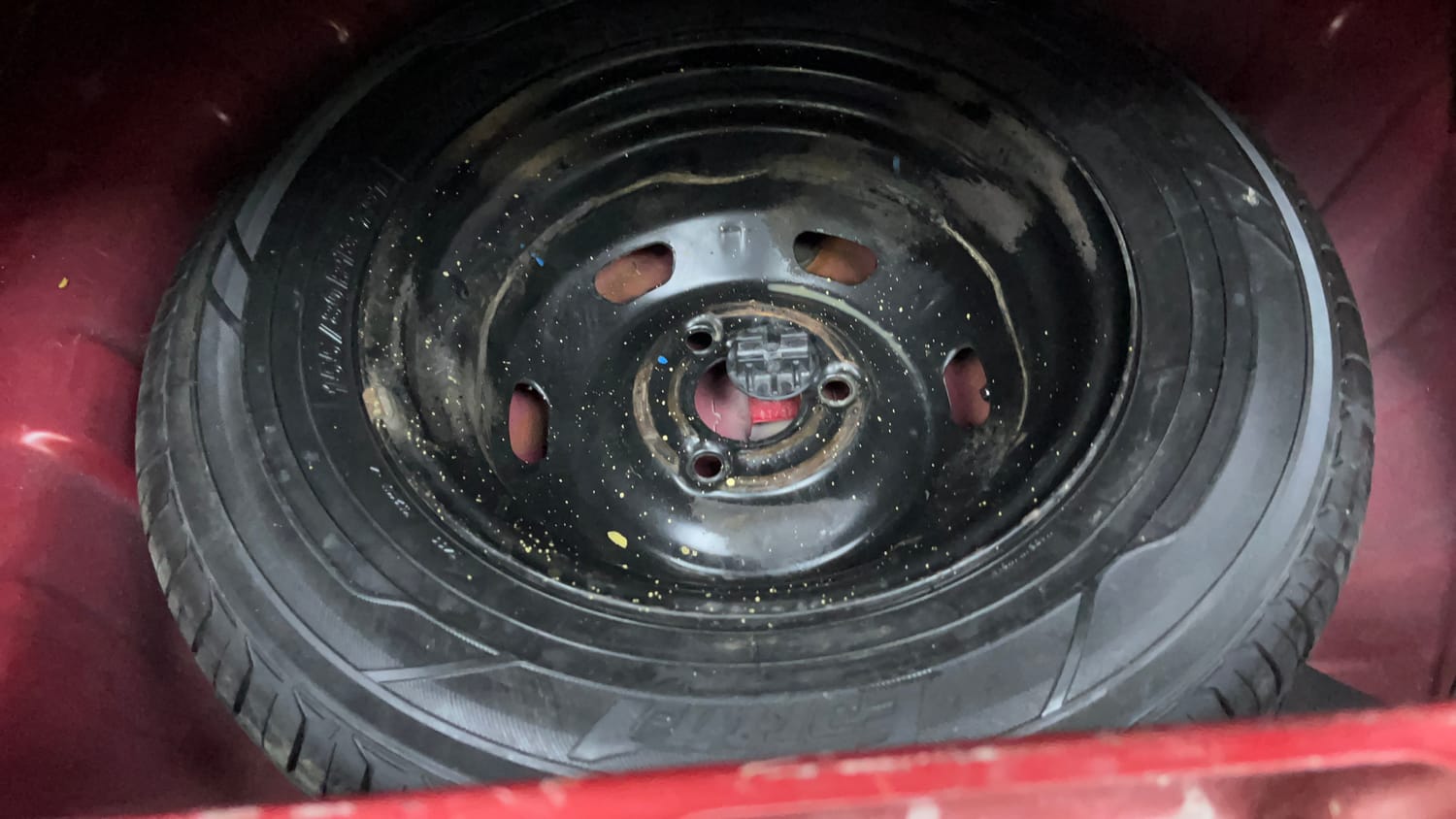Used 2018 Renault Kwid RXT Petrol Manual tyres SPARE TYRE VIEW