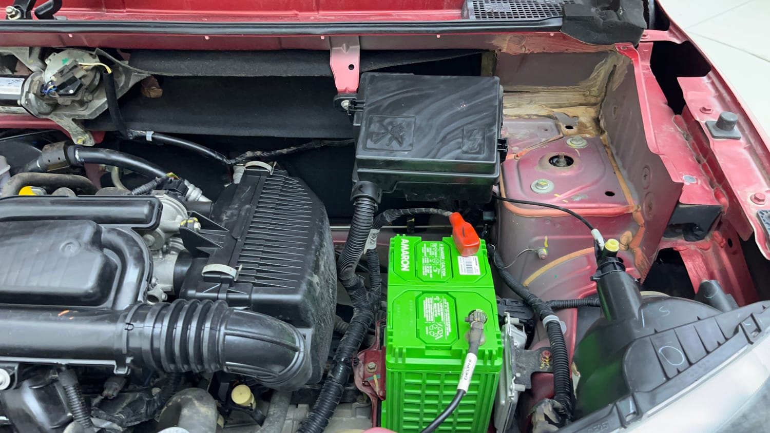 Used 2018 Renault Kwid RXT Petrol Manual engine ENGINE LEFT SIDE VIEW