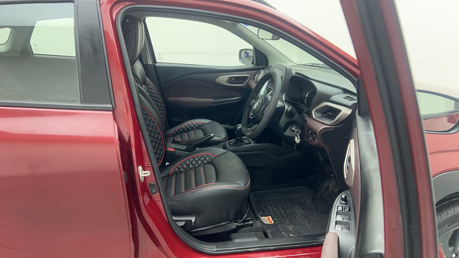 Used 2024 Maruti Suzuki Fronx Delta Plus 1.2L AGS Petrol Automatic interior RIGHT SIDE FRONT DOOR CABIN VIEW