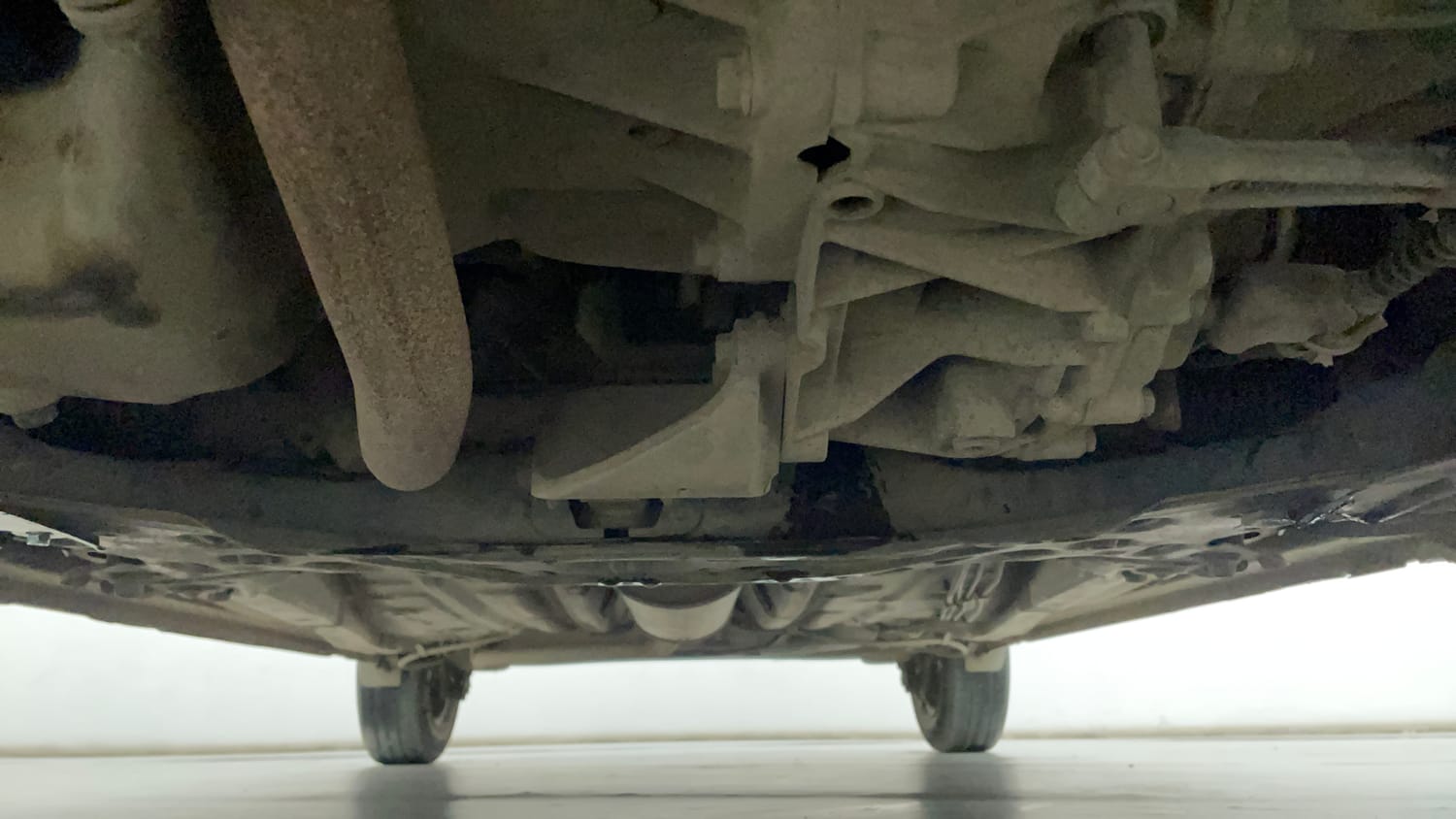 Used 2019 Maruti Suzuki Wagon R VXi 1.2 Petrol Manual extra FRONT LEFT UNDERBODY VIEW