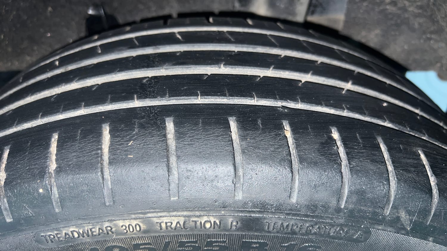 Used 2018 Maruti Suzuki Baleno Zeta 1.2 AT Petrol Automatic tyres LEFT REAR TYRE TREAD VIEW