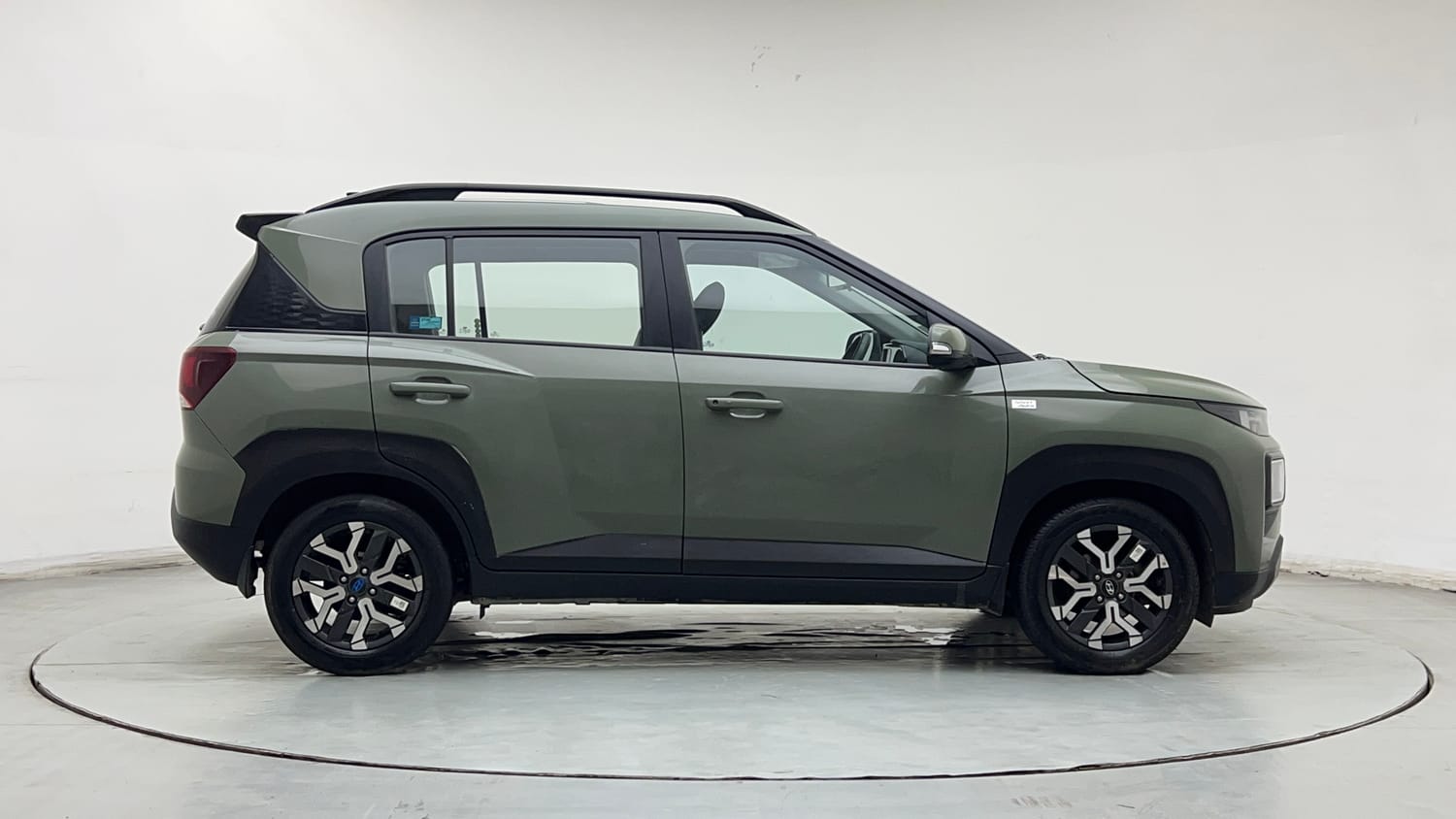 Used 2023 Hyundai Exter SX (O) Connect 1.2 AMT Petrol Automatic exterior RIGHT SIDE VIEW