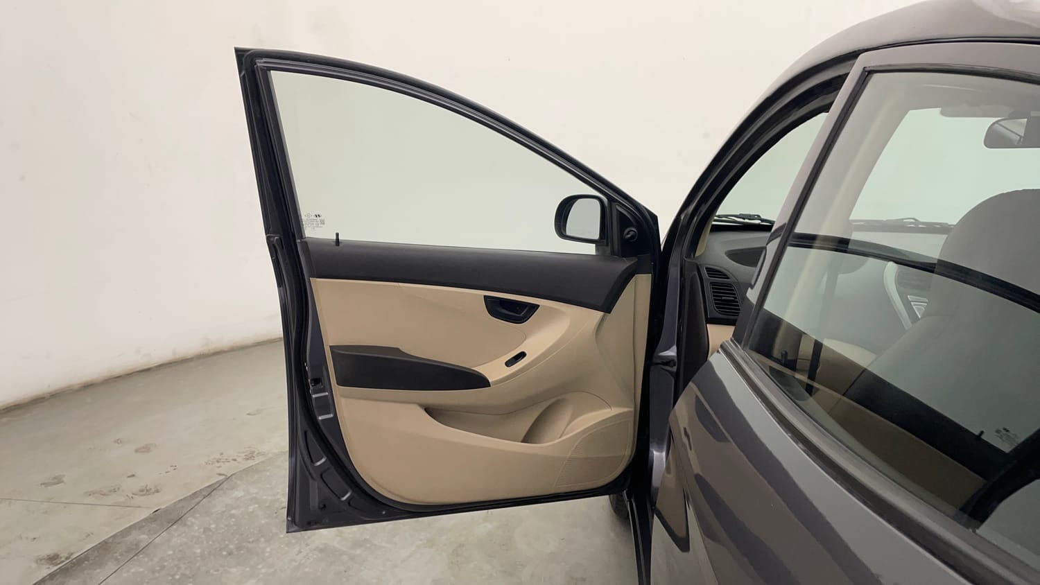 Used 2016 Hyundai Eon Magna + Petrol Manual interior LEFT FRONT DOOR OPEN VIEW