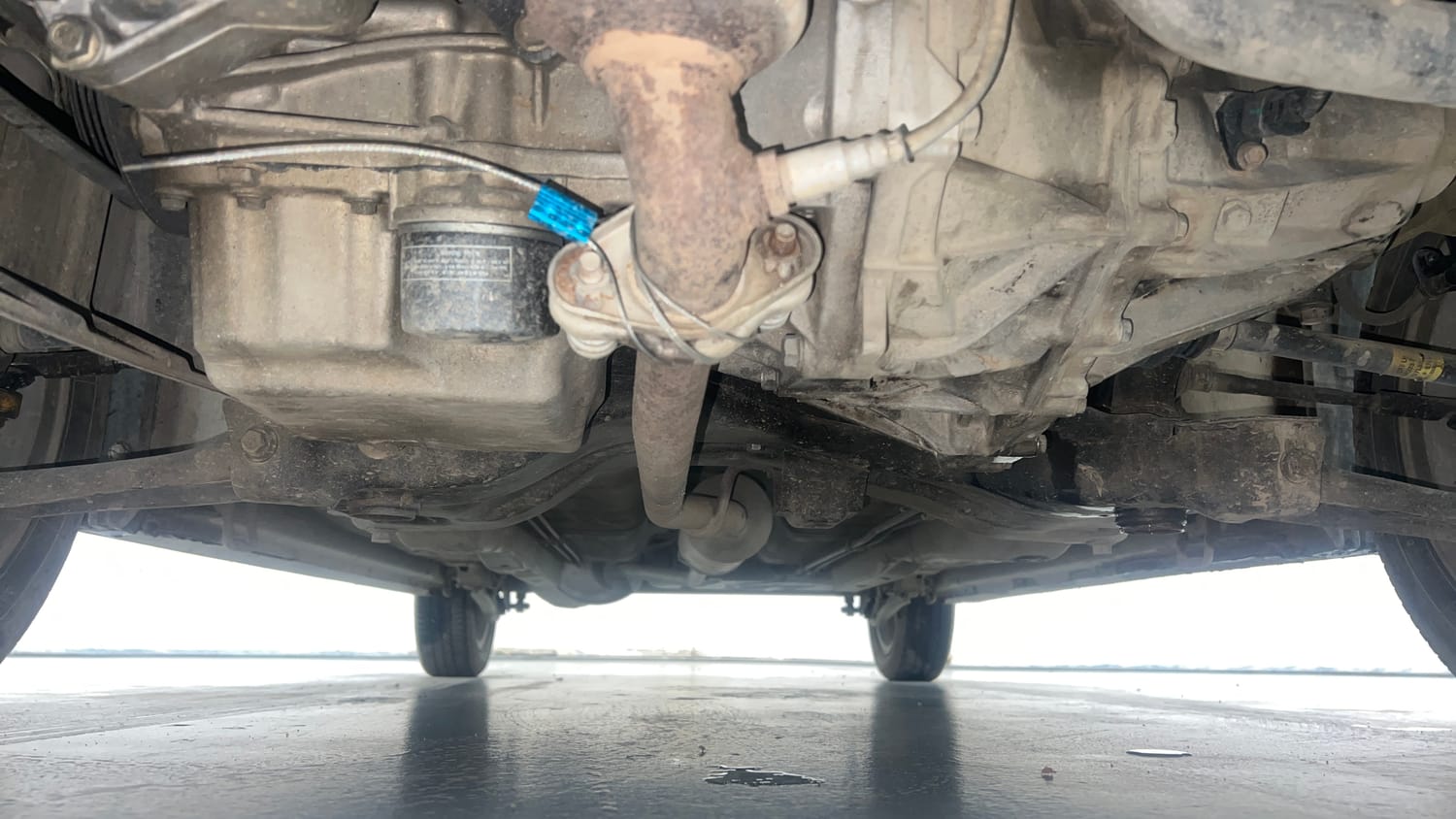 Used 2017 Maruti Suzuki Wagon R VXI+ AMT Petrol Automatic extra FRONT LEFT UNDERBODY VIEW