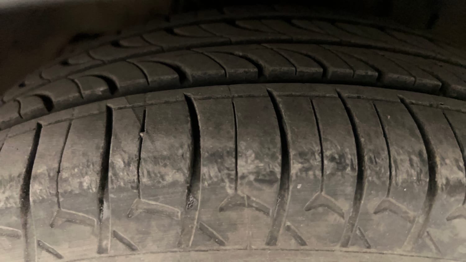 Used 2023 Tata Tigor XZ Plus CNG Cng Manual tyres LEFT FRONT TYRE TREAD VIEW