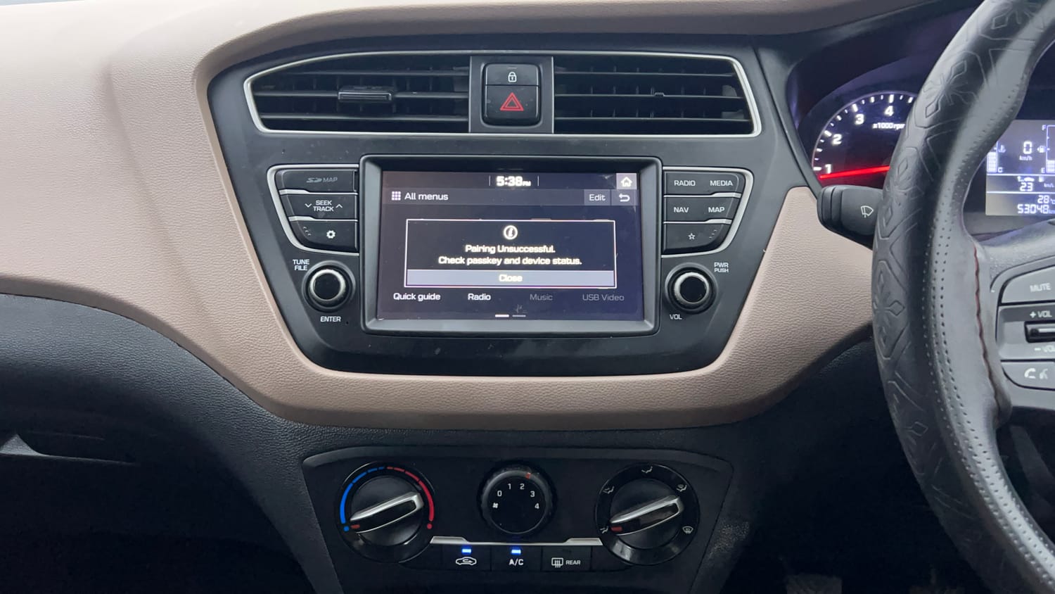 Used 2020 Hyundai Elite i20 Sportz Plus 1.2 Petrol Manual top_features Touch screen infotainment system