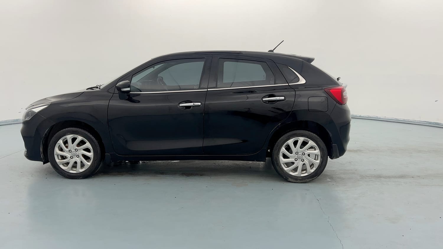 Used 2023 Maruti Suzuki Baleno Zeta MT CNG Cng Manual exterior LEFT SIDE VIEW
