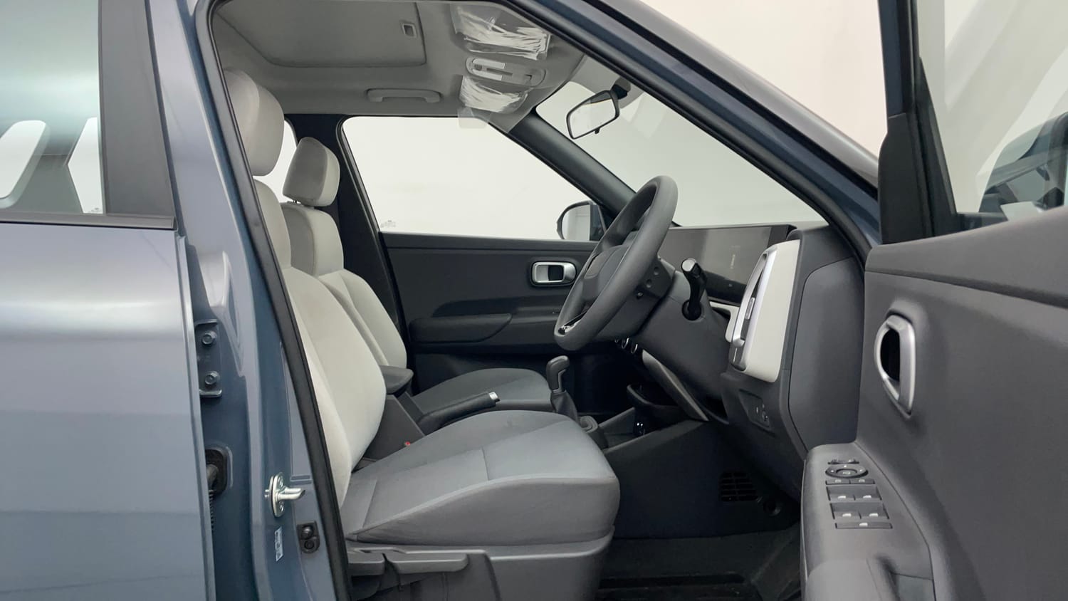Used 2026 Hyundai Venue 1.2 Kappa Petrol MT HX 5+ Petrol Manual interior RIGHT SIDE FRONT DOOR CABIN VIEW
