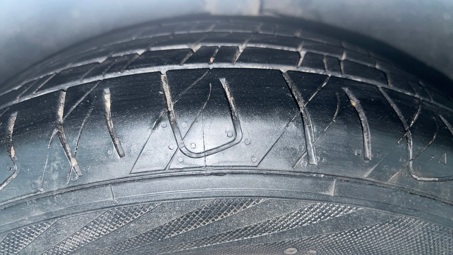 Used 2018 Ford EcoSport Titanium 1.5L TDCi Diesel Manual tyres LEFT FRONT TYRE TREAD VIEW