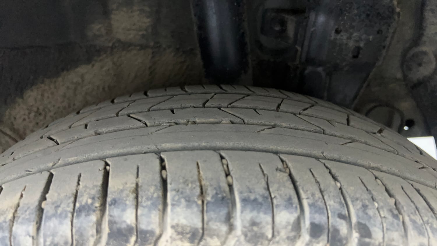 Used 2025 Hyundai New i20 Asta (O) 1.2 IVT Petrol Automatic tyres LEFT REAR TYRE TREAD VIEW