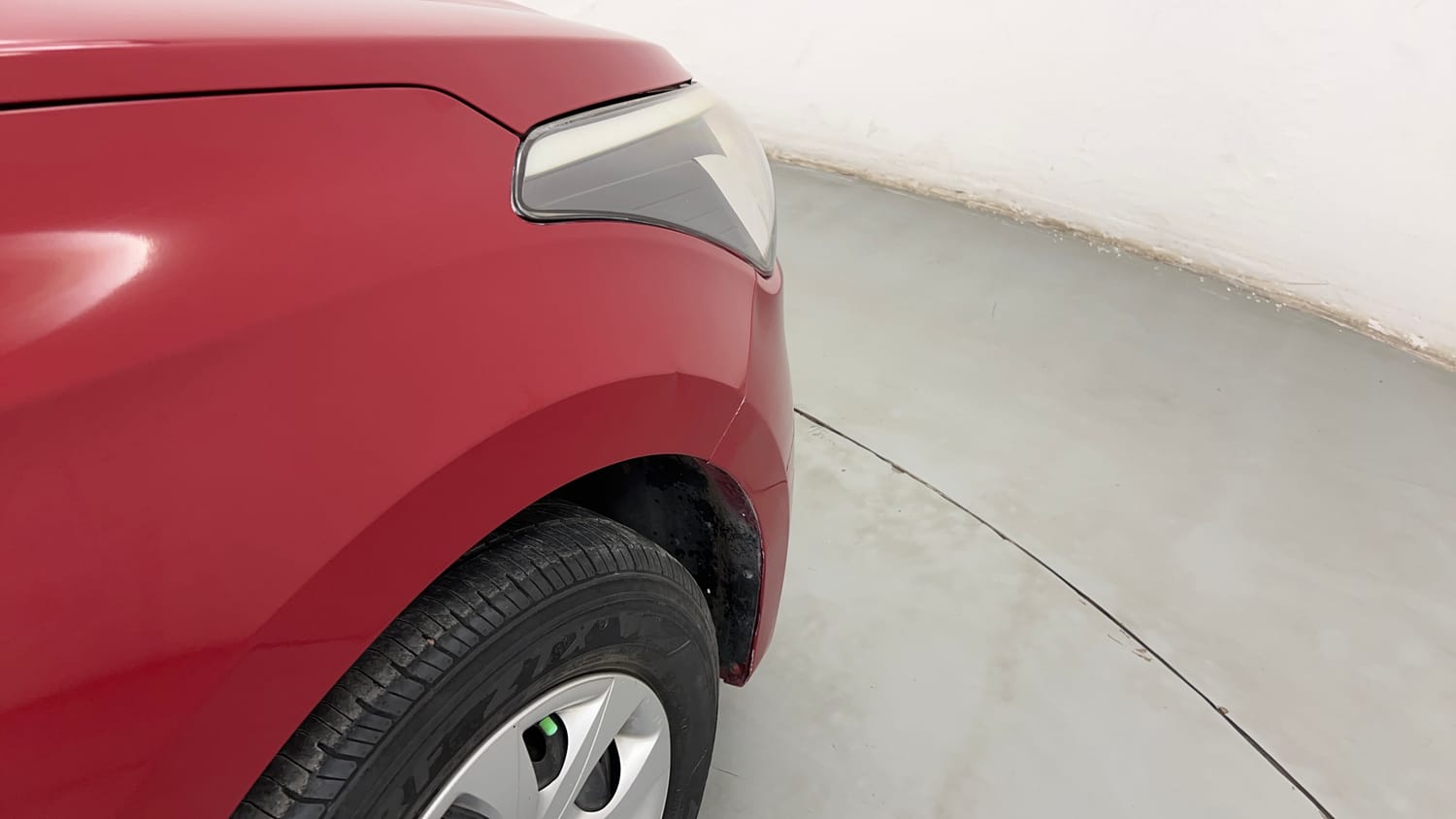Used 2015 Hyundai Elite i20 Sportz 1.2 Petrol Manual dents MINOR DENT