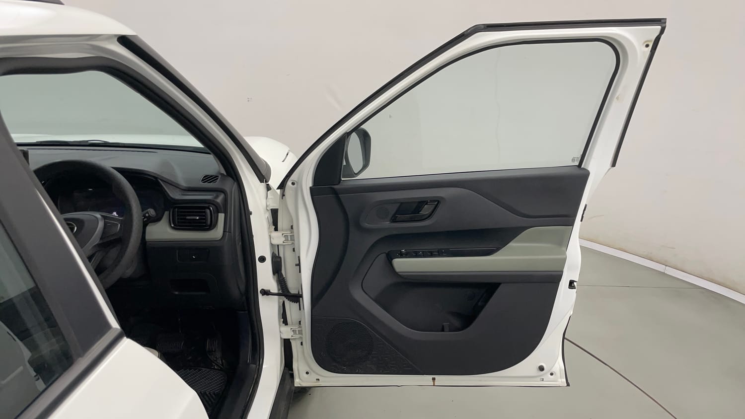 Used 2025 Tata Punch Adventure Sunroof AMT Petrol Automatic interior RIGHT FRONT DOOR OPEN VIEW