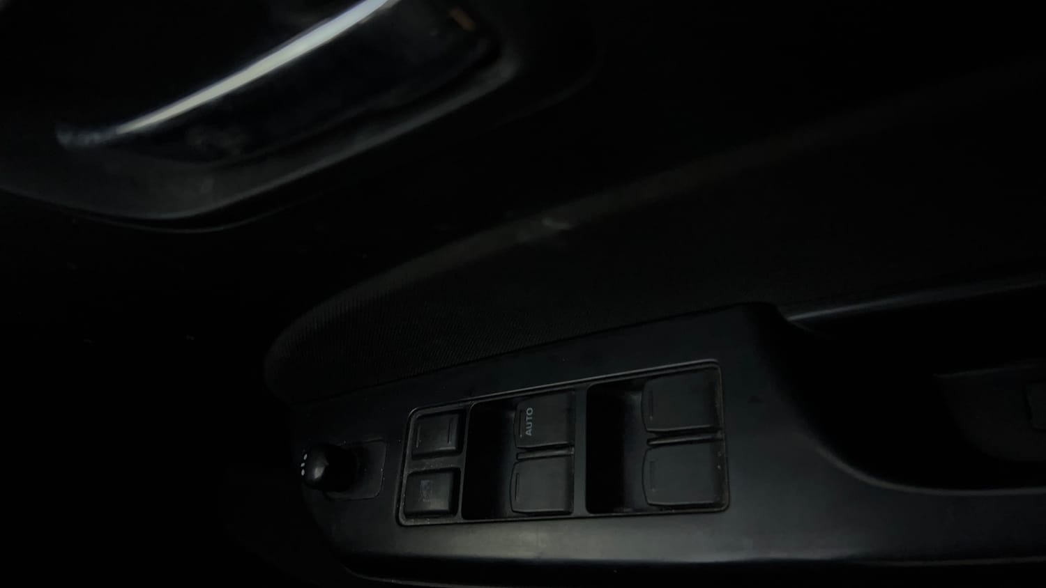 Used 2012 Maruti Suzuki Swift VXi Petrol Manual top_features Power windows