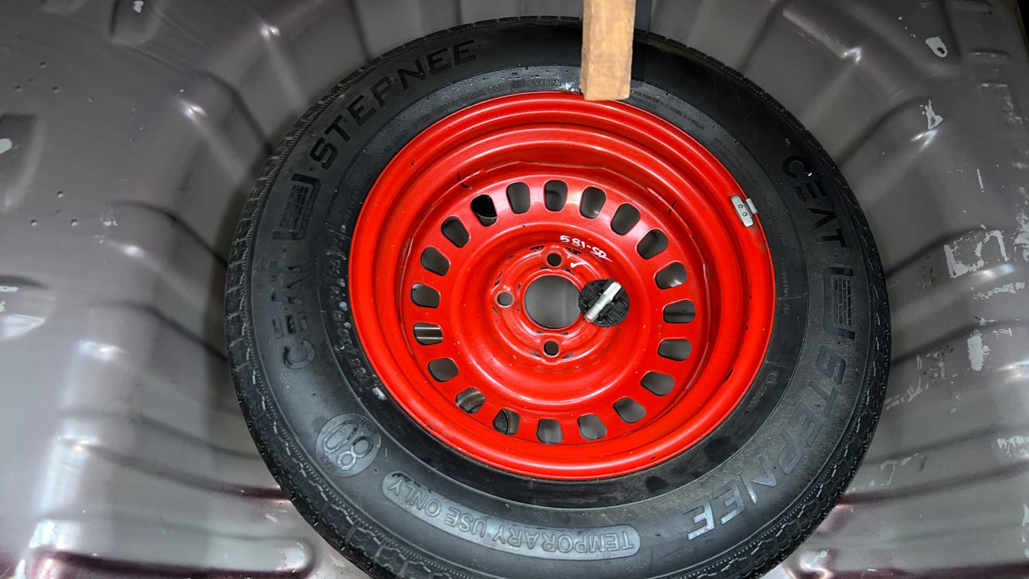 Used 2023 Renault Kiger RXT MT Petrol Manual tyres SPARE TYRE VIEW