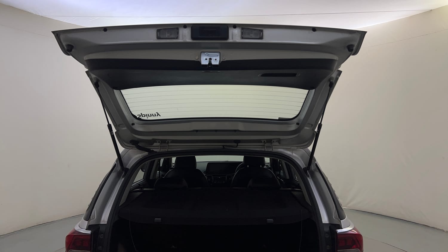 Used 2022 Kia Sonet GTX Plus 1.5 AT Diesel Automatic interior DICKY DOOR OPEN VIEW